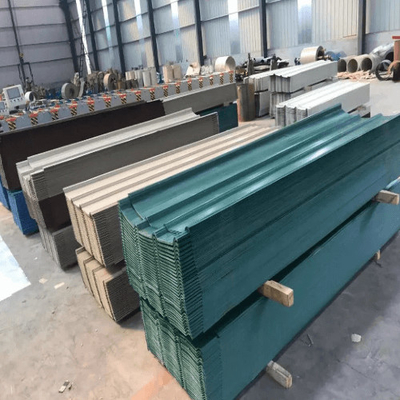a espessura PPGI de 0.4mm-3.0mm que telha a folha galvanizou largura ondulada de 600mm-1250mm
