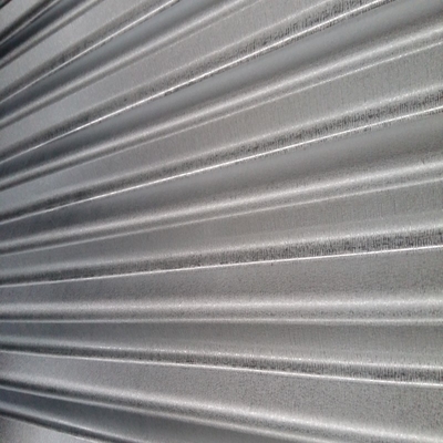 610mm galvanizou os painéis ondulados do metal do calibre ondulado da folha SGCC 18